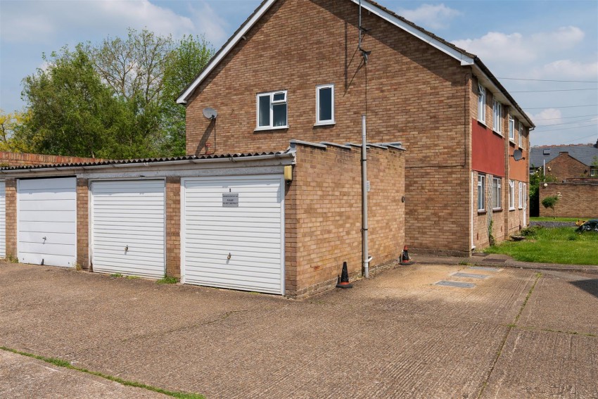 Images for Caroline Close, West Drayton EAID:RWHITLEYPJAPI BID:1