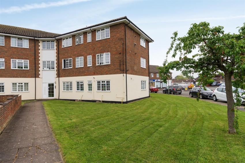 Images for Garrick Close, Staines-Upon-Thames EAID:RWHITLEYPJAPI BID:1