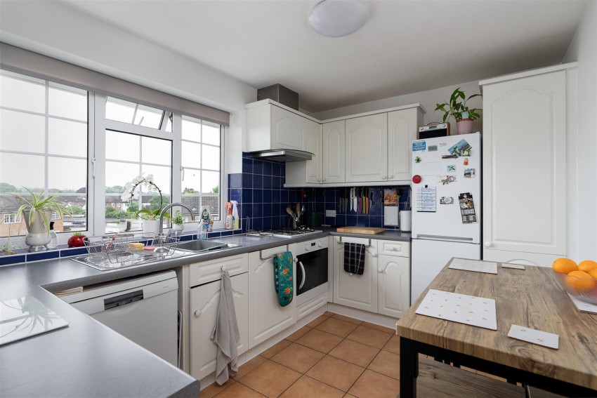 Images for Garrick Close, Staines-Upon-Thames EAID:RWHITLEYPJAPI BID:1