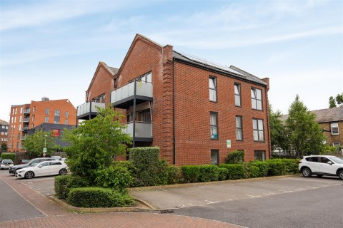 View Full Details for Otter Way, Yiewsley - EAID:RWHITLEYPJAPI, BID:1